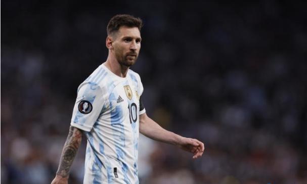 黄金饰品品牌寻求差异化市场定位